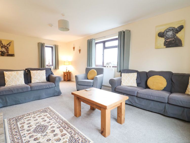 The Lodge, listing photograph 8