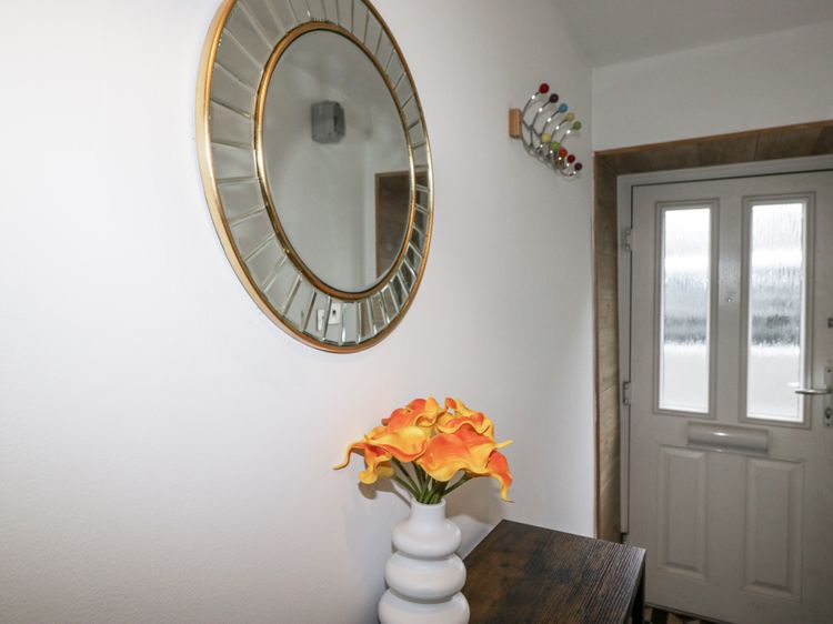 Aspen Boutique, listing photograph 9