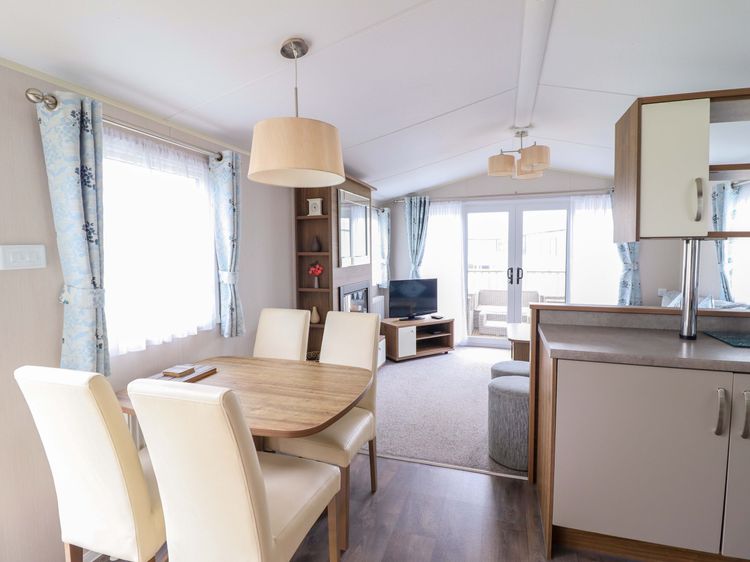 Sea Breeze C38 Dyffryn Seaside Estate, listing photograph 6