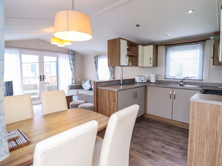 Sea Breeze C38 Dyffryn Seaside Estate, listing photograph 8