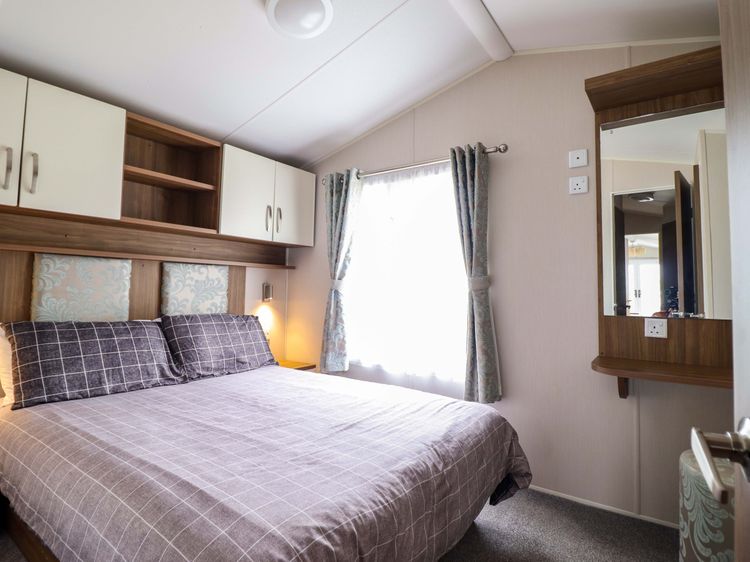 Sea Breeze C38 Dyffryn Seaside Estate, listing photograph 10