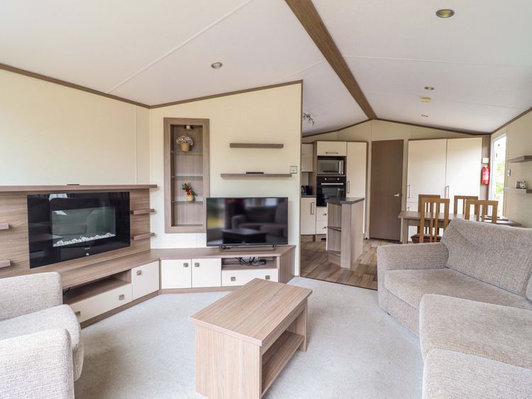 Beach Retreat E19 Dyffryn Seaside Estate, listing photograph 4