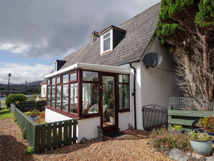The Highlander, listing photograph 3