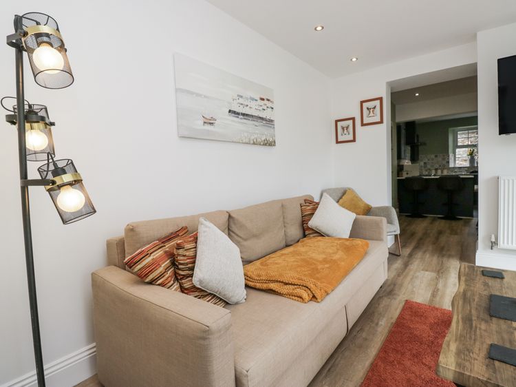 Holy Trinity Cottage, listing photograph 7