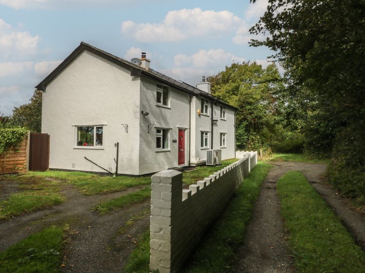 Neuadd Wen, listing photograph 3