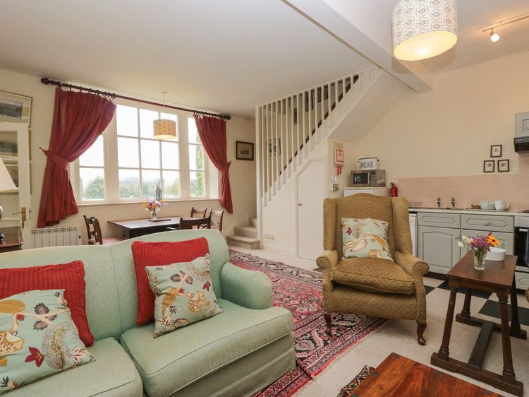 Huntsman's Cottage, listing photograph 11