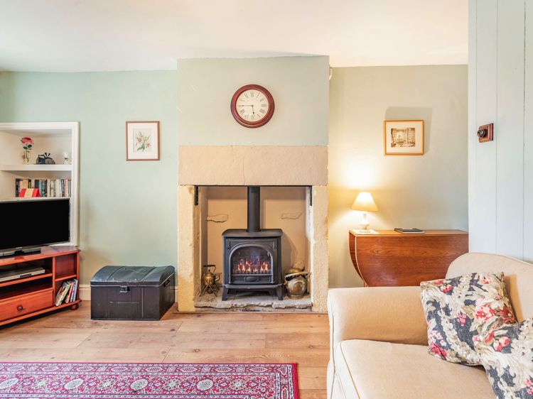 Pye Hall Cottage, listing photograph 6