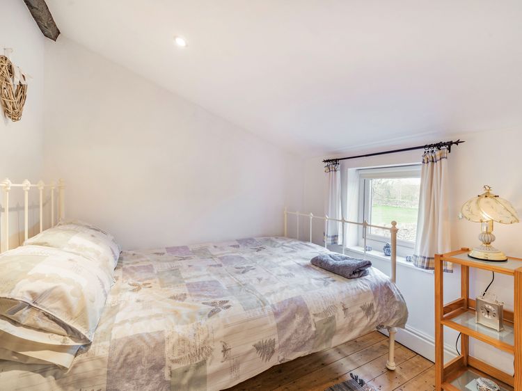 Pye Hall Cottage, listing photograph 11