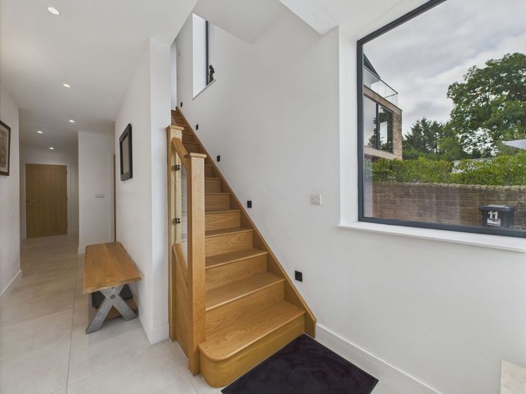 Oakwood House, listing photograph 4