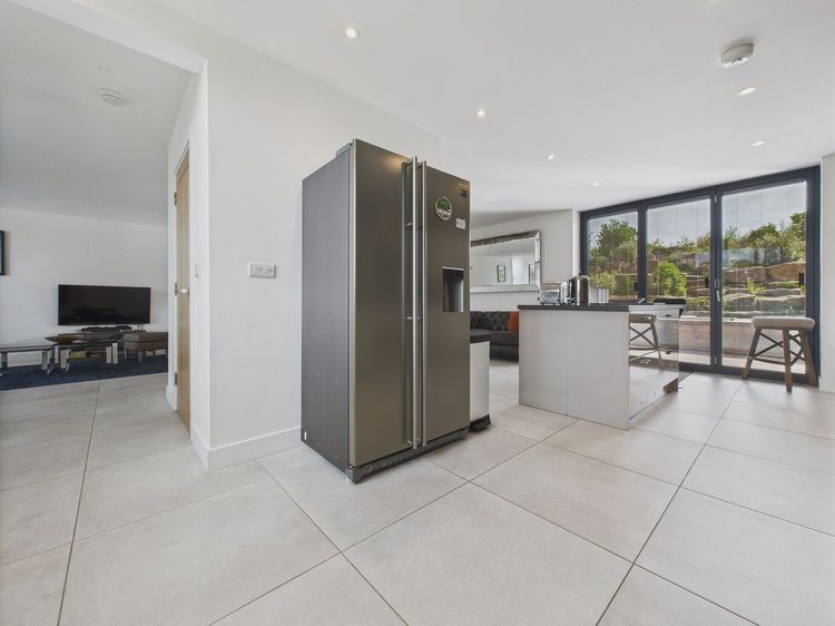 Oakwood House, listing photograph 11