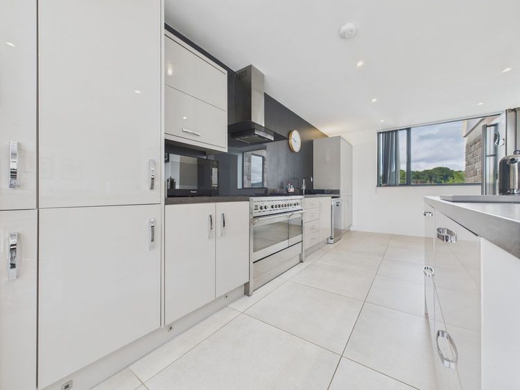 Oakwood House, listing photograph 12
