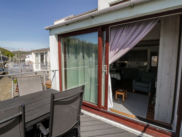 Seafarer's Haven, listing photograph 4