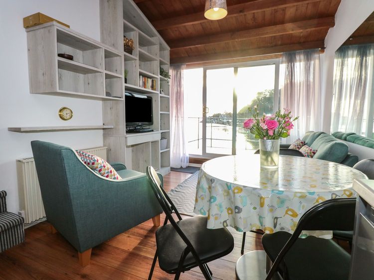 Seafarer's Haven, listing photograph 7