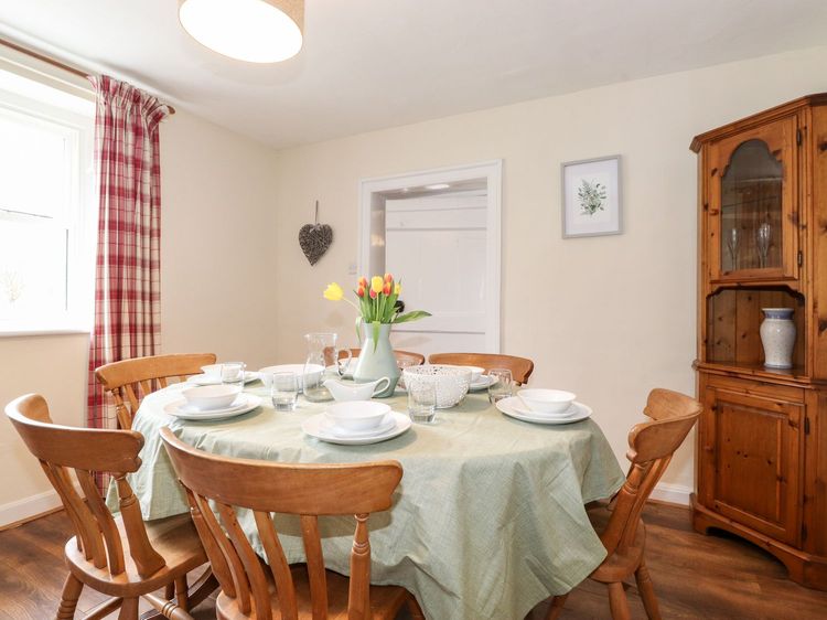 Irt Cottage, listing photograph 9