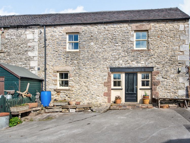 Pickle Cottage, listing photograph 2