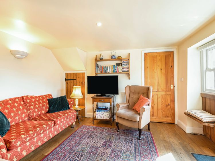 Pickle Cottage, listing photograph 6
