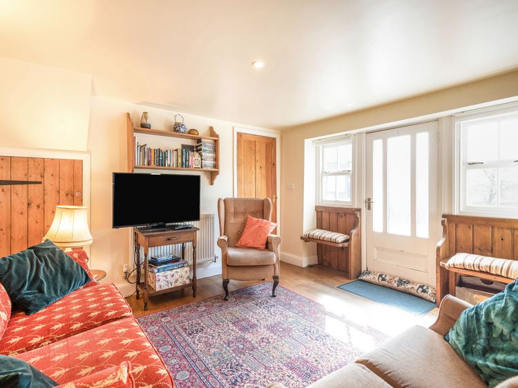 Pickle Cottage, listing photograph 8