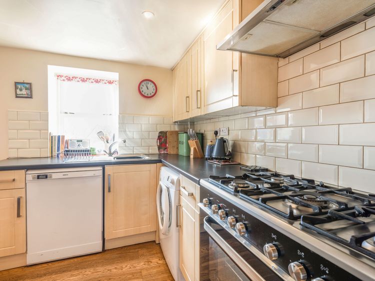 Pickle Cottage, listing photograph 9
