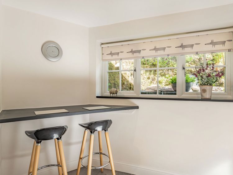2 Bryn Tirion, listing photograph 9