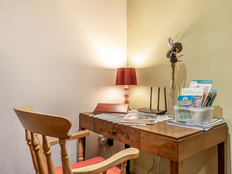 Brant View, listing photograph 8