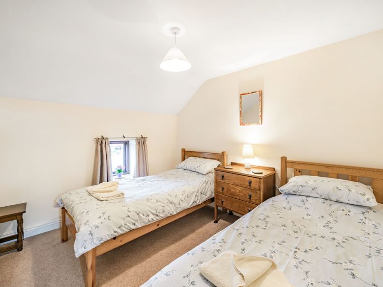Greystones, listing photograph 11