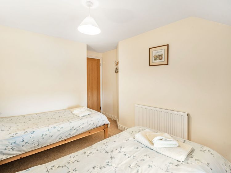 Greystones, listing photograph 12