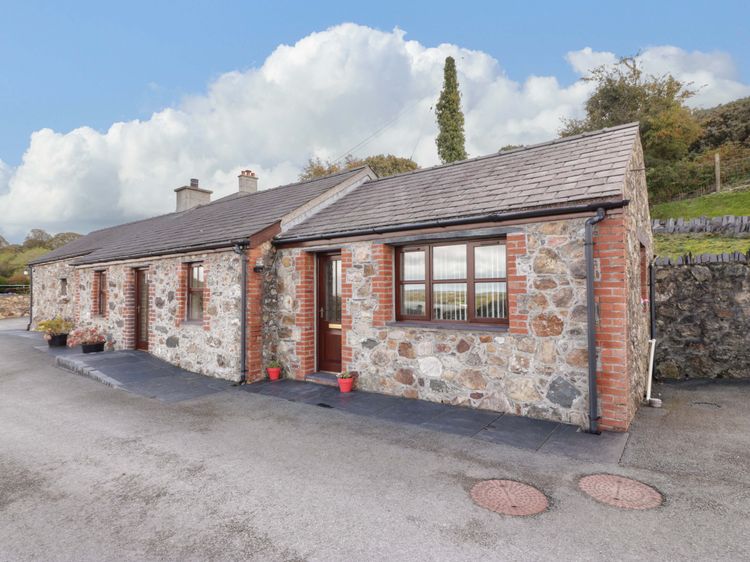 Penrallt Cottage, listing photograph 2