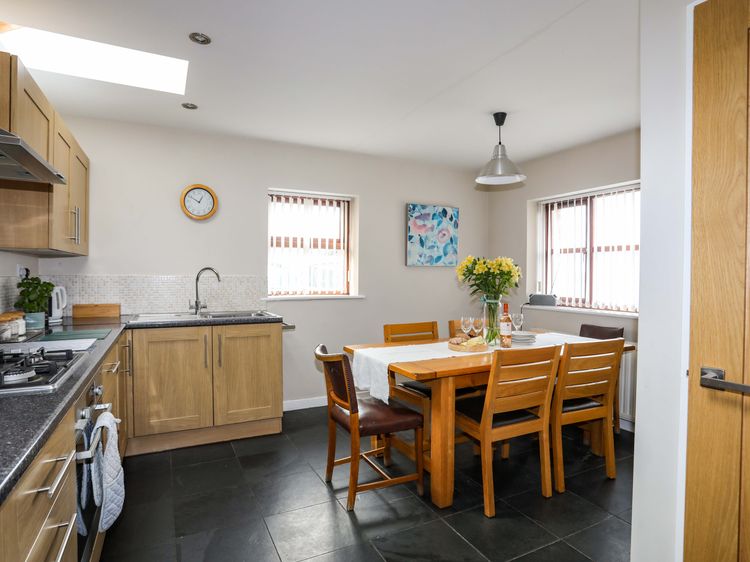 Penrallt Cottage, listing photograph 10