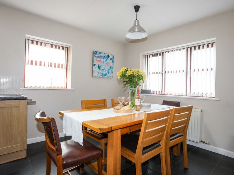 Penrallt Cottage, listing photograph 11