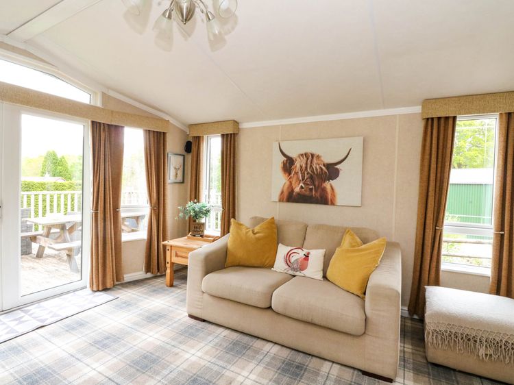 The Four Oaks Chalet, listing photograph 4