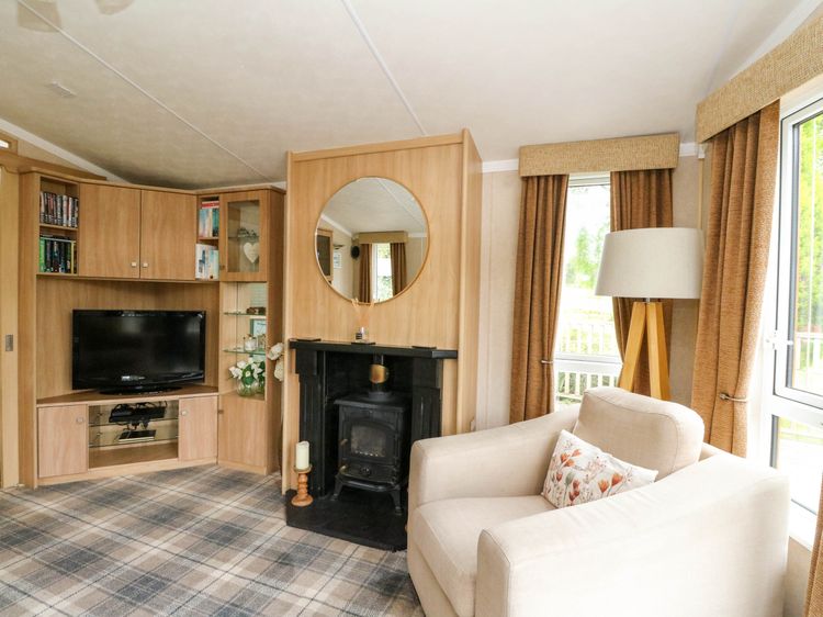 The Four Oaks Chalet, listing photograph 6