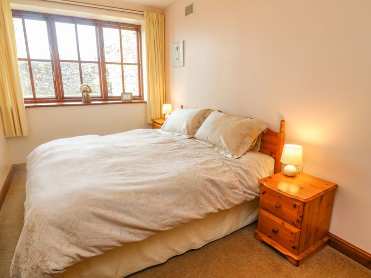 Stable Cottage, listing photograph 11