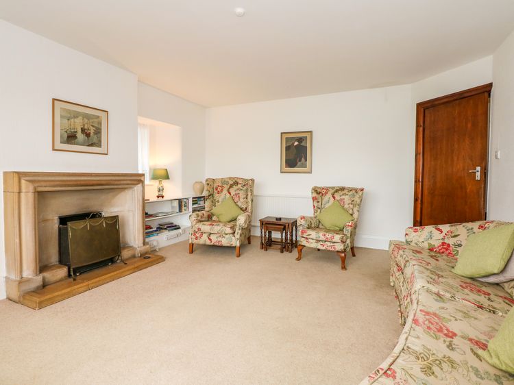 Bryn Eithin, listing photograph 8