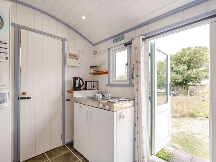 The Shepherd's Hut, listing photograph 11