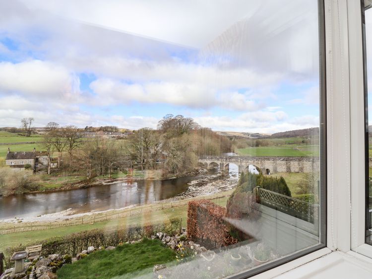 Riverside, listing photograph 6