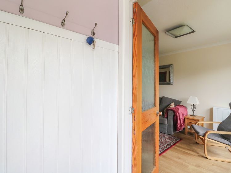 Steam Cottage, listing photograph 5
