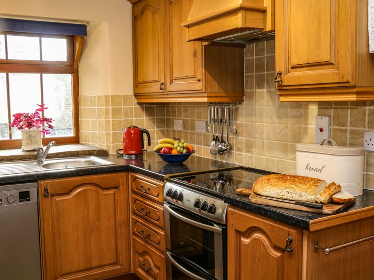Midfeather Cottage, listing photograph 12