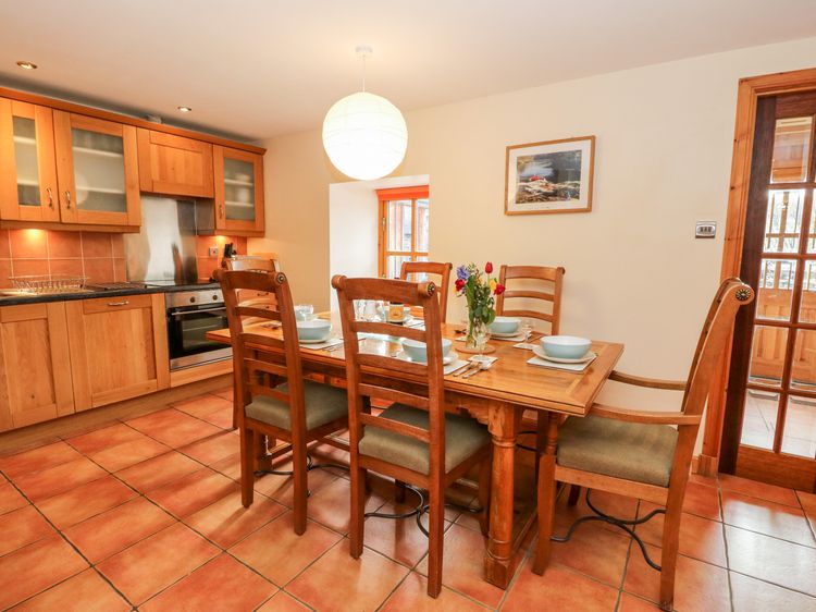 Bugaboo Cottage, listing photograph 6
