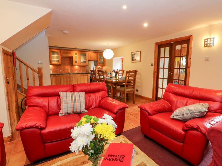 Bugaboo Cottage, listing photograph 4