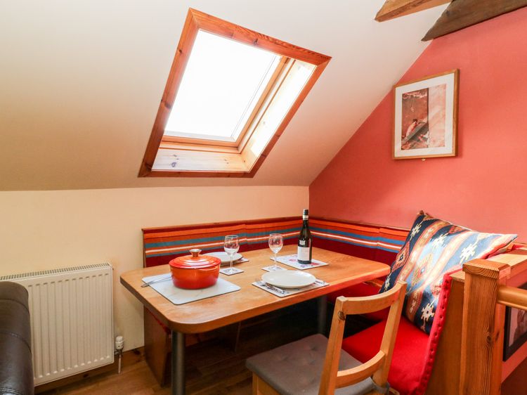 Larch Cottage, listing photograph 6