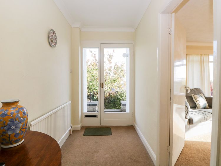 Silverdale Mount, listing photograph 11