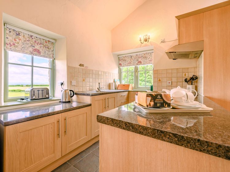 Pickle Cottage, listing photograph 9