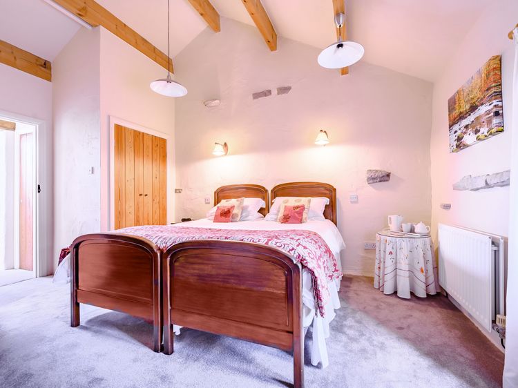 Pickle Cottage, listing photograph 12