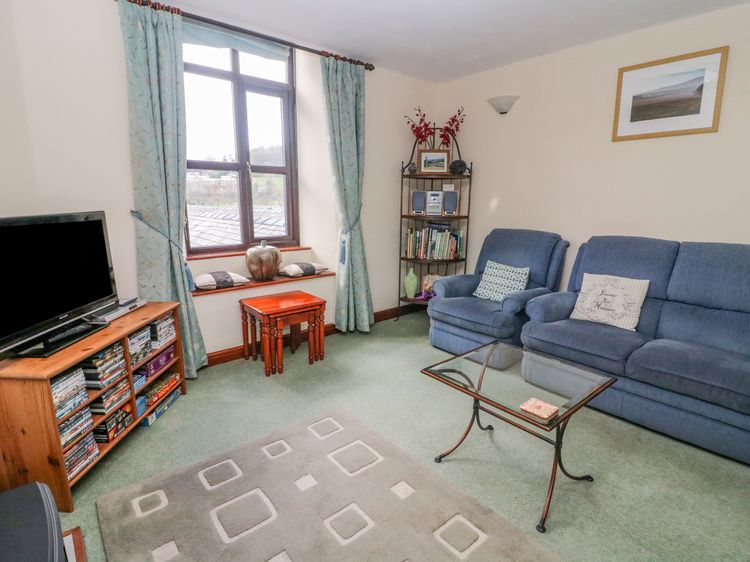 Watershed Cottage, listing photograph 4