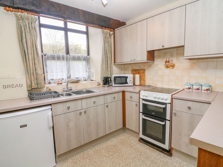 Watershed Cottage, listing photograph 7