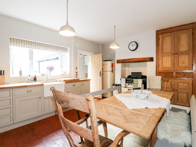 Lucky Cottage, listing photograph 5