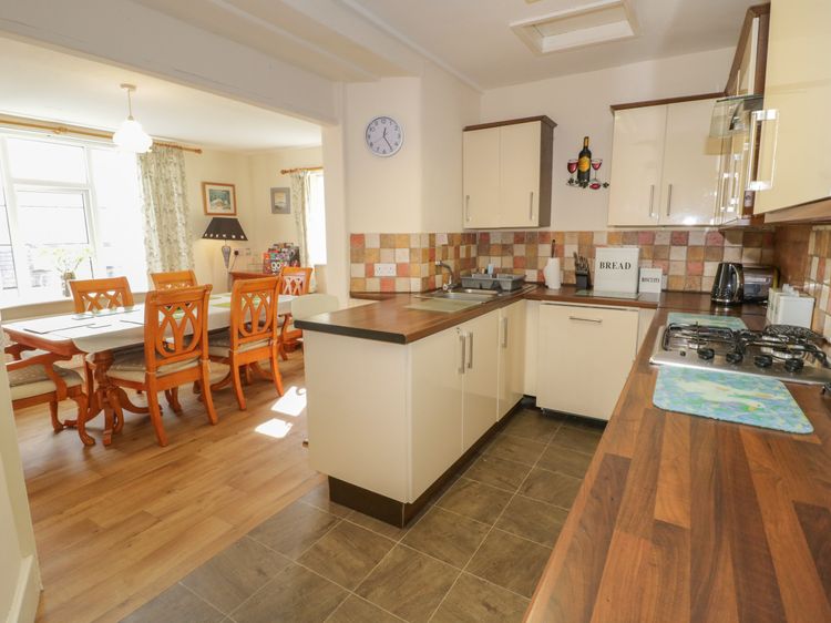 Bangor Cottage, listing photograph 6