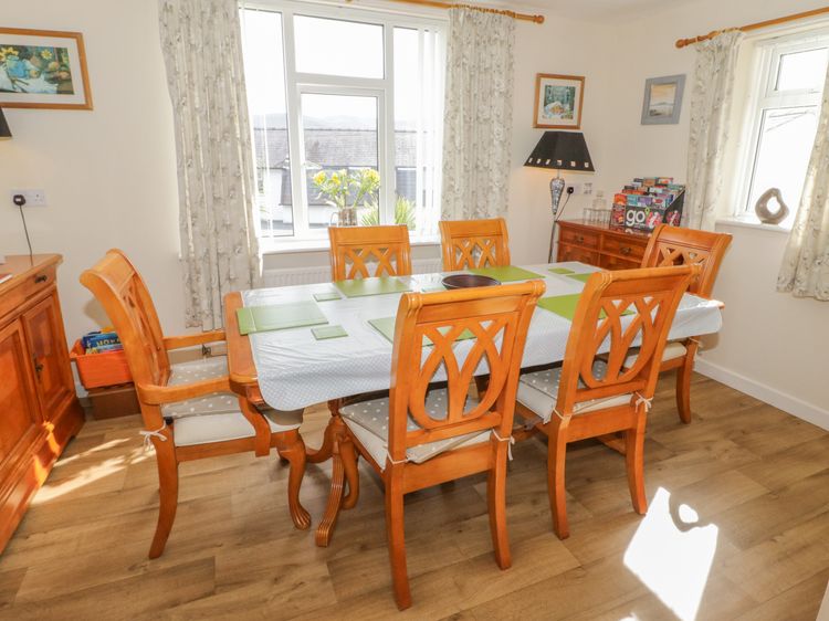 Bangor Cottage, listing photograph 4