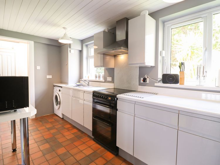 Glandwr, listing photograph 8