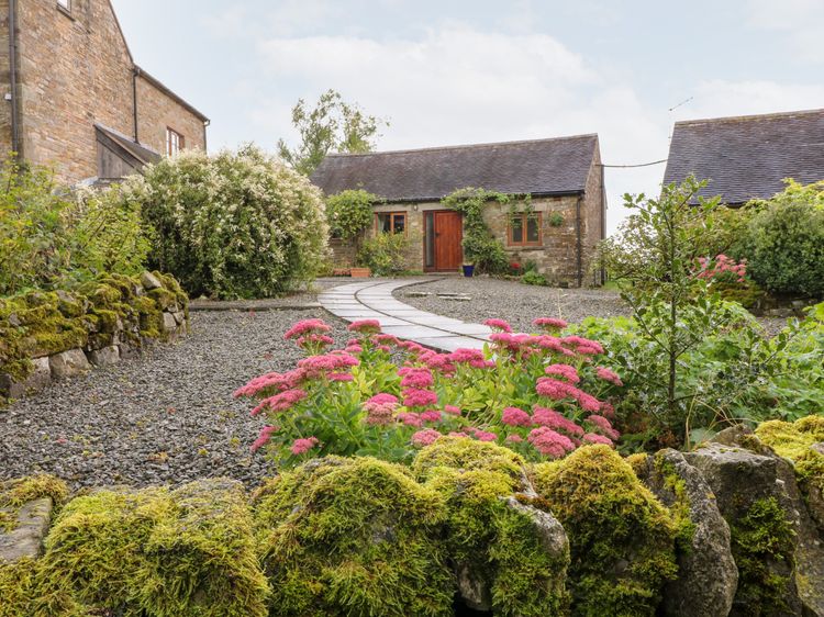 Manifold Cottage, listing photograph 2